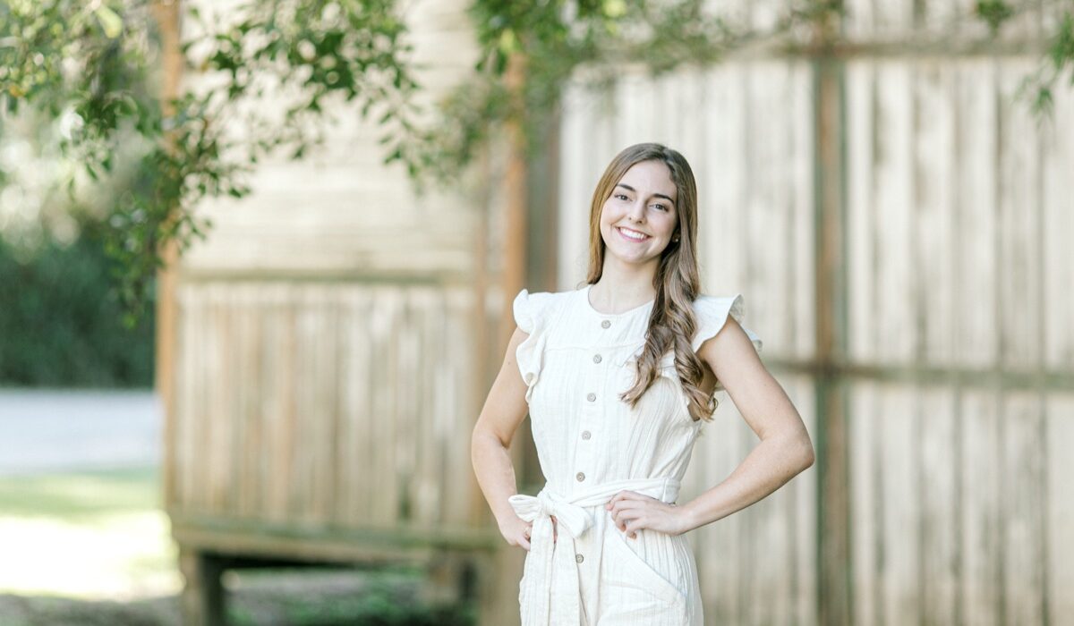 3_Avery-Island-Senior-Portraits