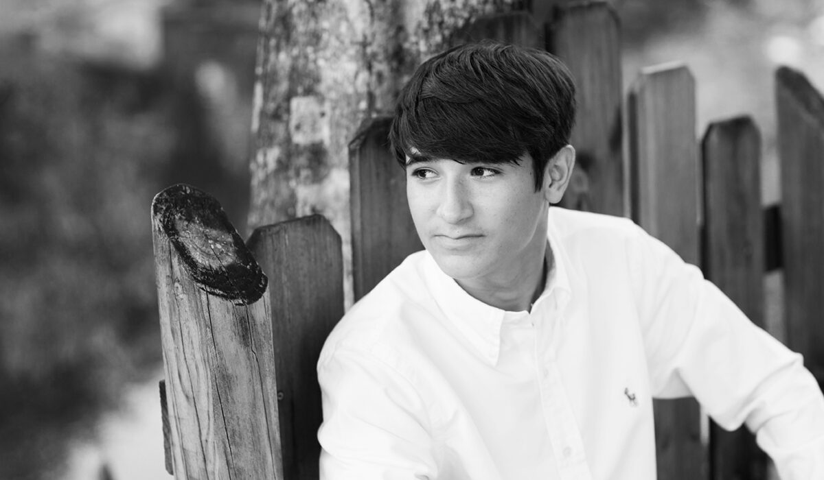 acadian_village_guy_senior_portraits_05