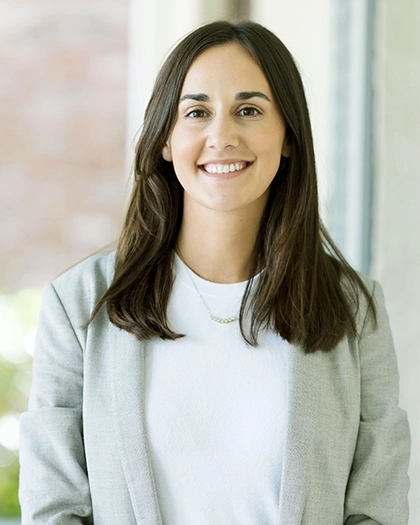 Photography In New Orleans - Hannah Herpin Creative 111 porchheadshots 09